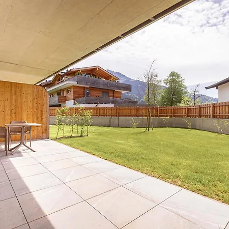 Kitzbuehel By Alps Apartment *