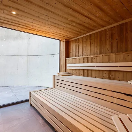 Kitzbuehel By Alps Apartment *