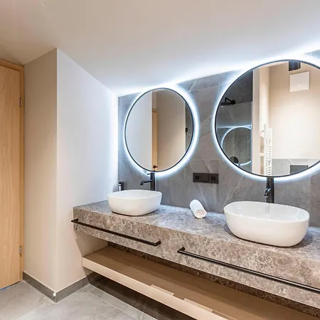 Kitzbuehel By Alps *